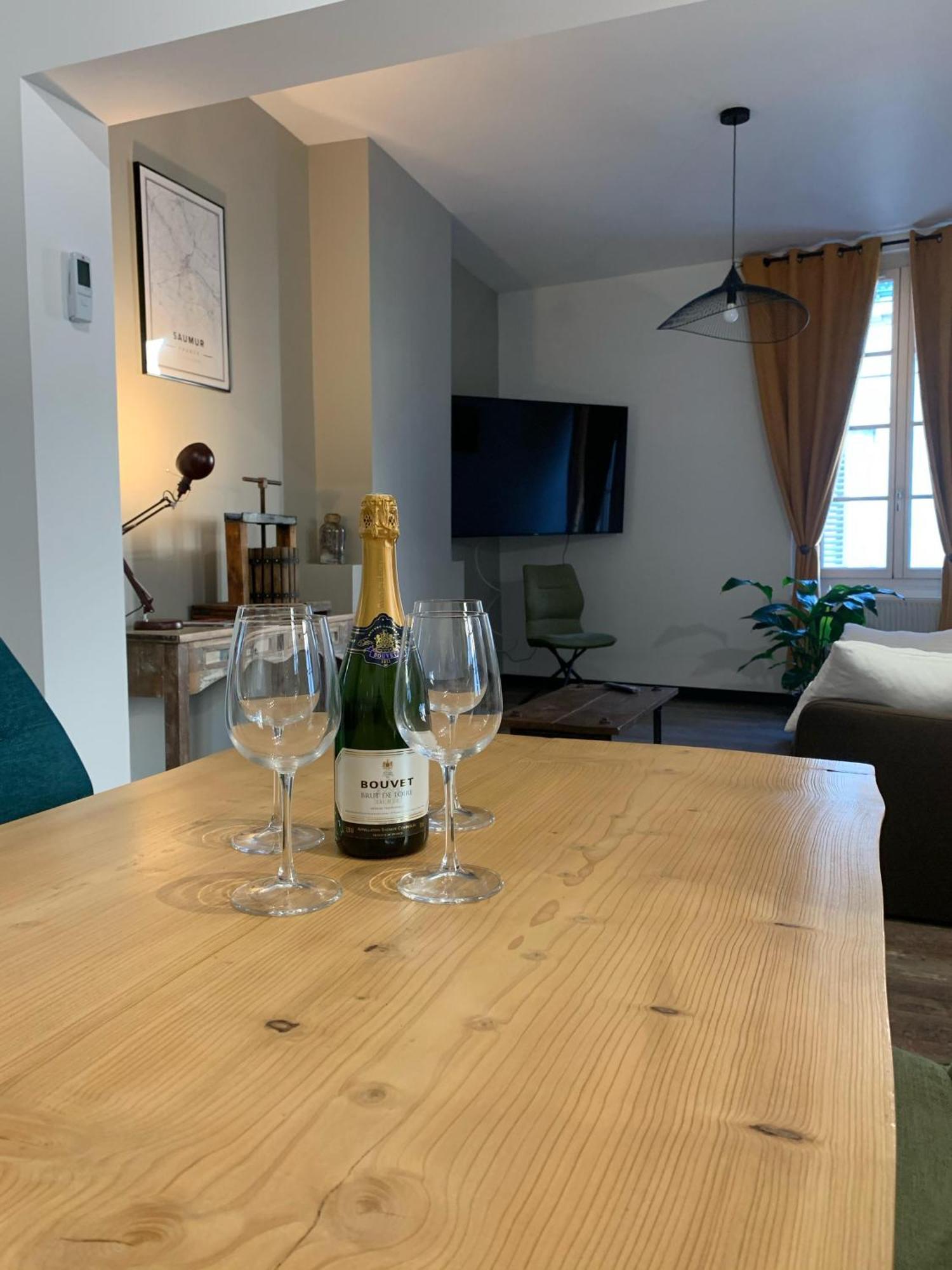 La Propriete de Bacchus Apartment Saumur Cameră foto